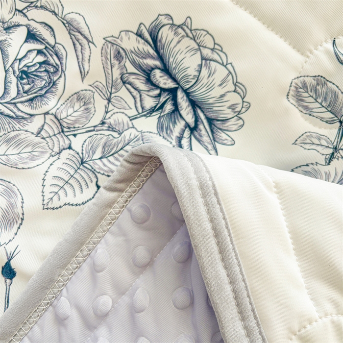 91家纺网 家纺一手货源 找家纺 雯豆2025春夏新款凉感丝夏被空调被子印花A类卡通小清新夏被 冰丝夏被四件套-诗韵