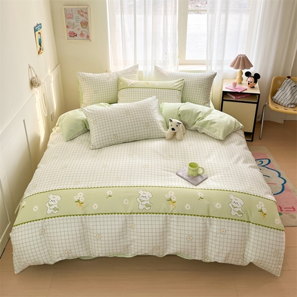 91家纺网 家纺一手货源 找家纺  本制 2025新款12868全棉印花四件套 格子比熊