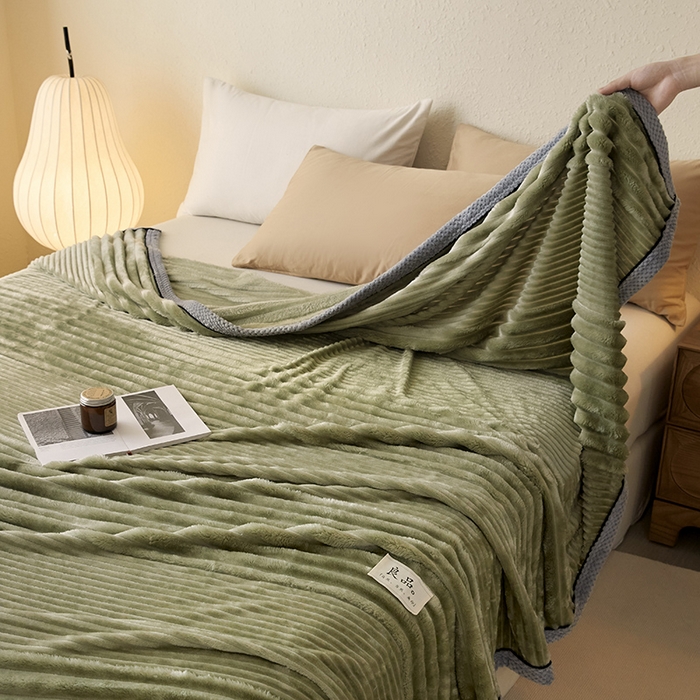 91家纺网 家纺一手货源 找家纺 （总）澳梵家居 2025新款魔法绒糯糯绒提花抽条毛毯盖毯