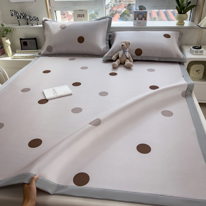 91家纺网 家纺一手货源 找家纺 丝羽坊 2025新款小版印花冰丝凉席平铺床席款冰丝席碳光冰丝凉席 小圆满