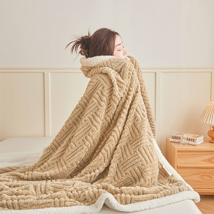 91家纺网 家纺一手货源 找家纺 （总）澳梵家居 2025新款塔芙绒提花毛毯盖毯