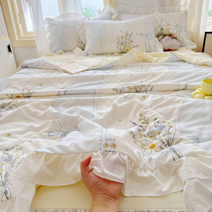 91家纺网 家纺一手货源 找家纺 家贝爱 2025新款泡泡纱水洗棉花边床单/床裙款夏被四件套夏凉被 莫兰清香