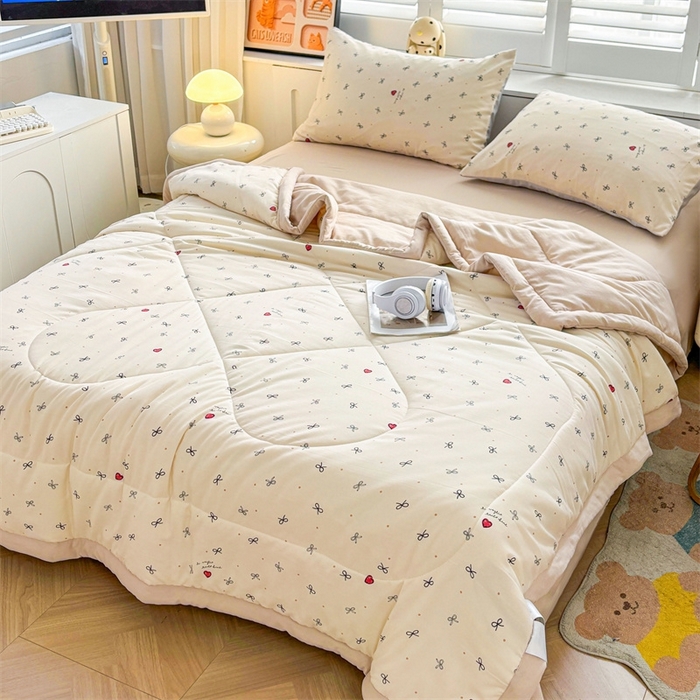 91家纺网 家纺一手货源 找家纺   壹张床  2025新款A类针织棉双层纱100%新疆棉花夏凉被《包检测》（提供买家秀） 蝴蝶情结