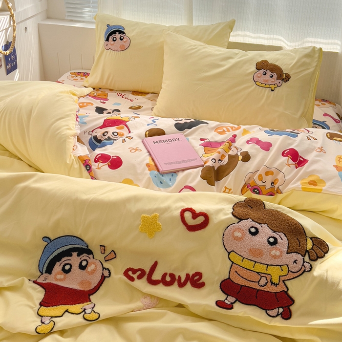 91家纺网 家纺一手货源 找家纺 罗亿家纺 2025新款云朵棉可爱毛巾绣系列四件套 小新的爱情