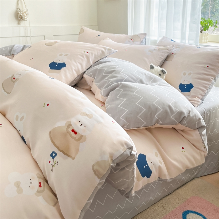 91家纺网 家纺一手货源 找家纺  本制 2025新款12868全棉印花四件套 起司兔-粉