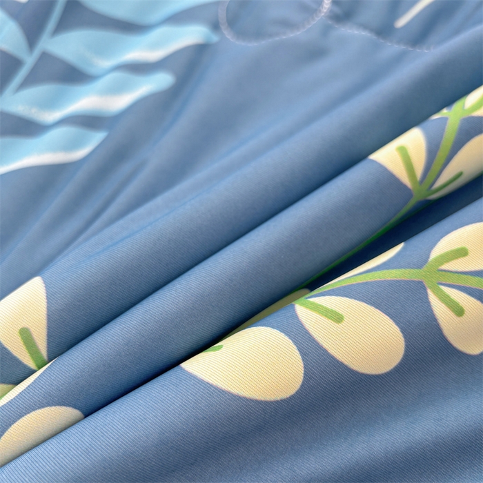 91家纺网 家纺一手货源 找家纺 雯豆2025春夏新款凉感丝夏被空调被子印花A类卡通小清新夏被 冰丝夏被四件套-花影动