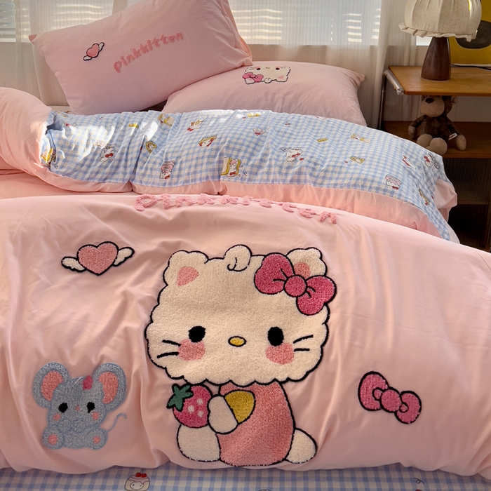 91家纺网 家纺一手货源 找家纺 罗亿家纺 2025新款云朵棉可爱毛巾绣系列四件套 可爱小猫-粉