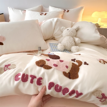 91家纺网 家纺一手货源 找家纺 （总）DC 2025新款B类天丝双拼毛巾绣四件套--动物王国系列