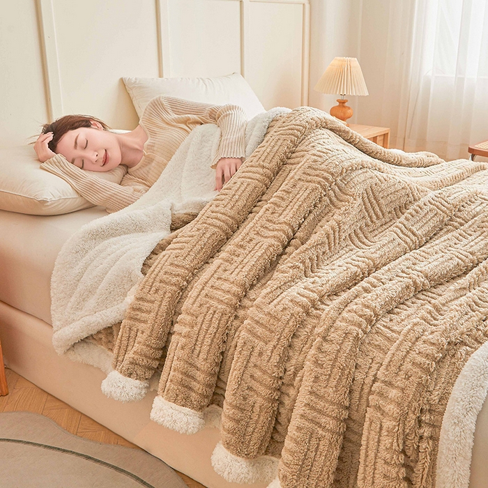 91家纺网 家纺一手货源 找家纺 （总）澳梵家居 2025新款塔芙绒提花毛毯盖毯