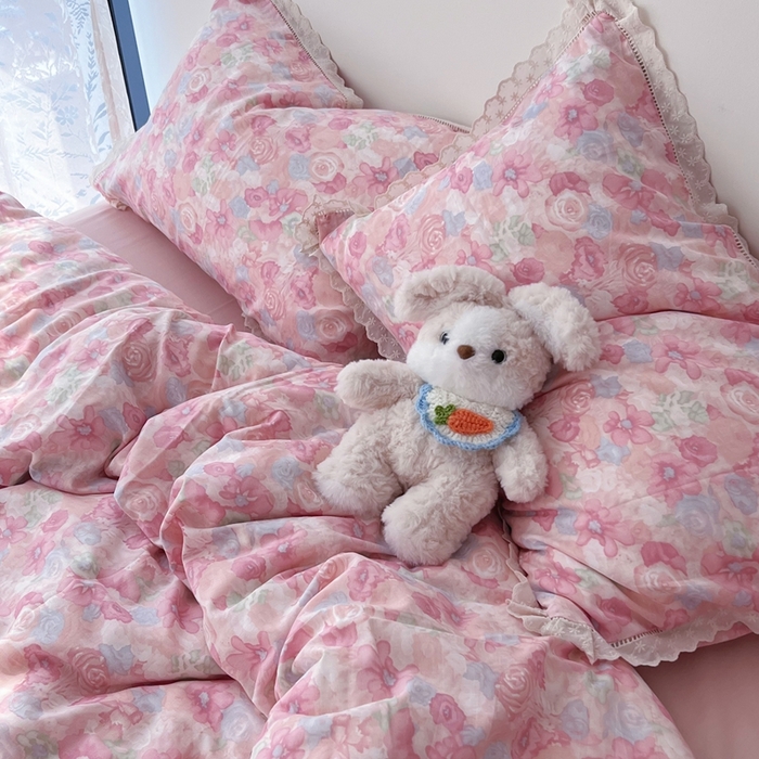 91家纺网 家纺一手货源 找家纺 荣轩2025新款全棉双层纱镂空花边工艺款四件套（铺床版） 安娜