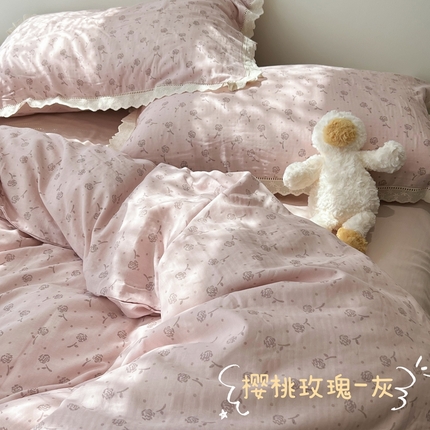 91家纺网 家纺一手货源 找家纺 荣轩2025新款全棉双层纱镂空花边工艺款四件套（铺床版） 颜花朝