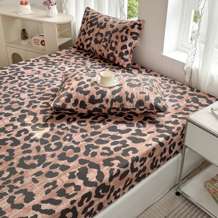 91家纺网 家纺一手货源 找家纺 莱登卡奴 新款A类100%全棉老粗布单品系列 魅野