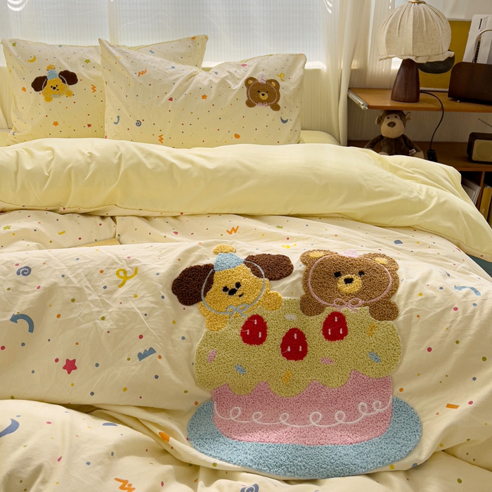 91家纺网 家纺一手货源 找家纺 罗亿家纺 2025新款云朵棉可爱毛巾绣系列四件套 芝士蛋糕熊