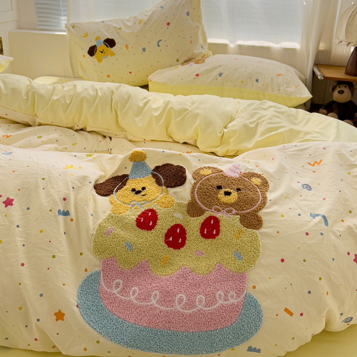 91家纺网 家纺一手货源 找家纺 罗亿家纺 2025新款云朵棉可爱毛巾绣系列四件套 芝士蛋糕熊