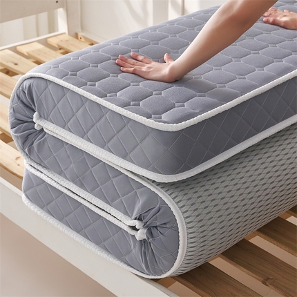 91家纺网 家纺一手货源 找家纺 艺博床垫 2025新款牛奶针织床垫系列-学生款 面包格-灰