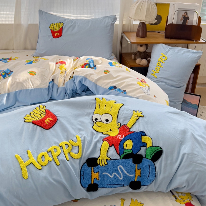 91家纺网 家纺一手货源 找家纺 罗亿家纺 2025新款云朵棉可爱毛巾绣系列四件套 调皮辛普森