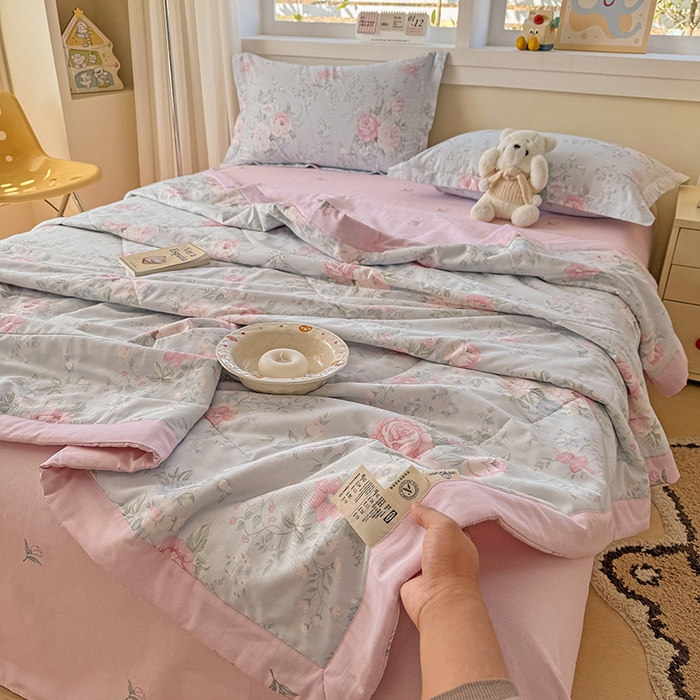 91家纺网 家纺一手货源 找家纺 梦依依 2025新款小清新印花系列里外全棉棉花被夏被四件套 华庭庄园-蓝