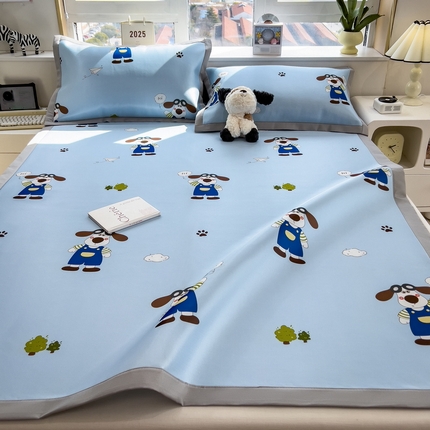 91家纺网 家纺一手货源 找家纺 丝羽坊 2025新款小版印花冰丝凉席平铺床席款冰丝席碳光冰丝凉席 眼镜狗