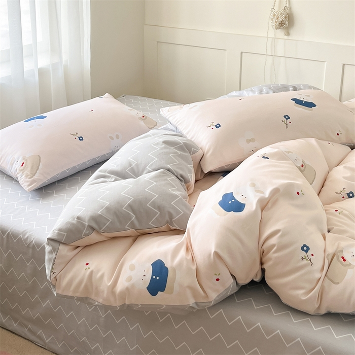 91家纺网 家纺一手货源 找家纺  本制 2025新款12868全棉印花四件套 起司兔-粉