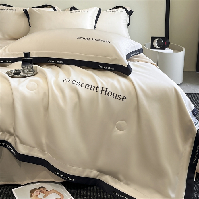 91家纺网 家纺一手货源 找家纺 笙意家纺 2025新款水洗冰丝夏被四件套-卡瑞娜系列 奶昔白+梧桐杏