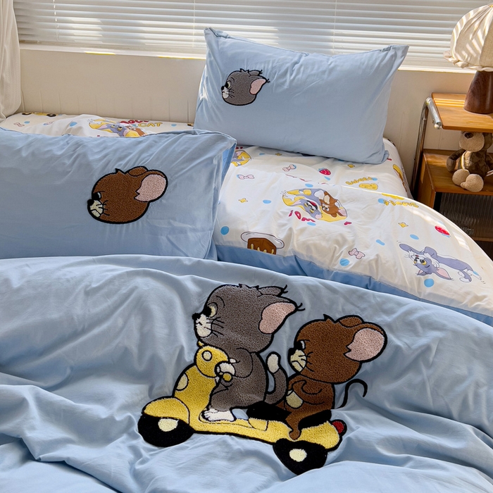 91家纺网 家纺一手货源 找家纺 罗亿家纺 2025新款云朵棉可爱毛巾绣系列四件套 汤姆和杰瑞