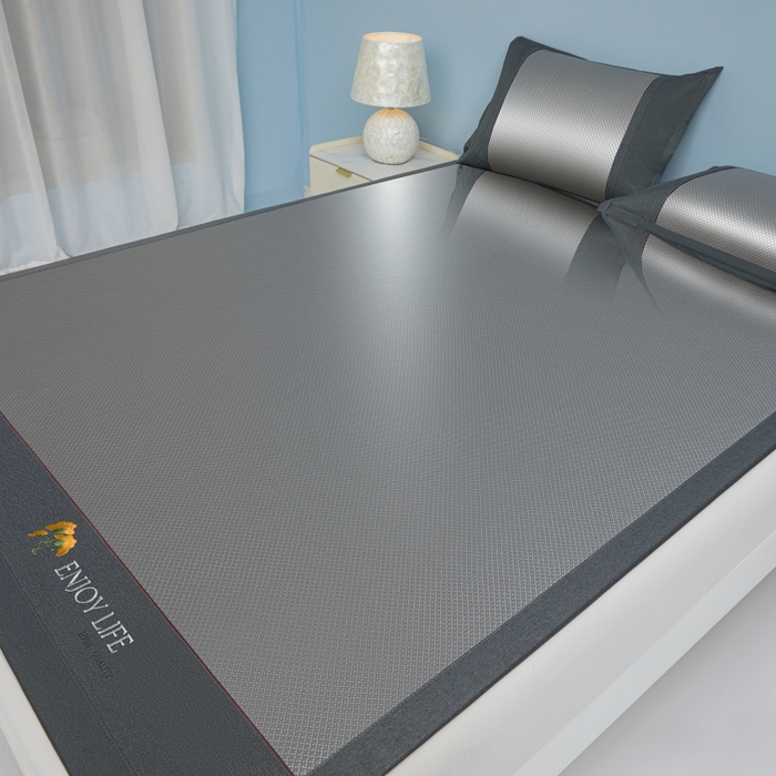 91家纺网 家纺一手货源 找家纺 尚品凤凰 2025新款小米花冰藤凉席 灰色