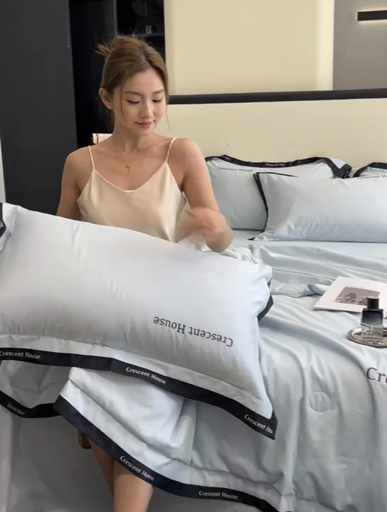 91家纺网 家纺一手货源 找家纺 笙意家纺 2025新款水洗冰丝夏被四件套-卡瑞娜系列 天空蓝