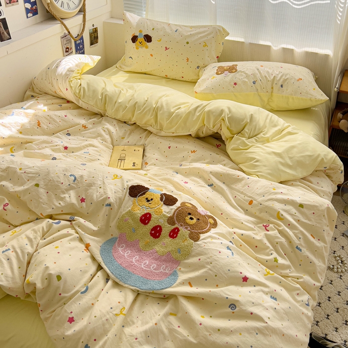 91家纺网 家纺一手货源 找家纺 罗亿家纺 2025新款云朵棉可爱毛巾绣系列四件套 芝士蛋糕熊