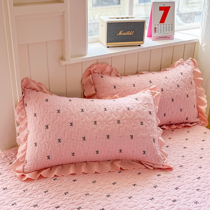 91家纺网 家纺一手货源 找家纺 雅眠居 2025爆款针织棉双层纱印花床盖四件套 粉格蝴蝶结