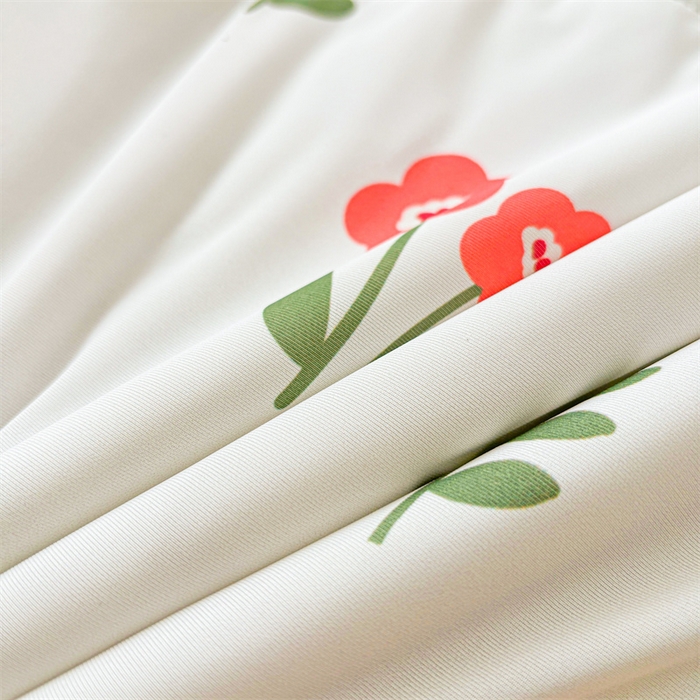 91家纺网 家纺一手货源 找家纺 雯豆2025春夏新款凉感丝夏被空调被子印花A类卡通小清新夏被 冰丝夏被四件套-花丛小兔