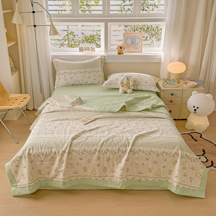 91家纺网 家纺一手货源 找家纺 梦依依 2025新款小清新印花系列里外全棉棉花被夏被四件套 花宠乐章