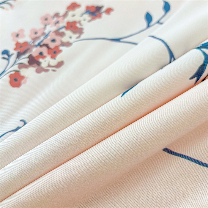 91家纺网 家纺一手货源 找家纺 雯豆2025春夏新款凉感丝夏被空调被子印花A类卡通小清新夏被 冰丝夏被四件套-闻香玫瑰