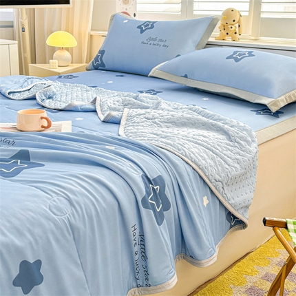 雯豆2025春夏新款凉感丝夏被空调被子印花A类卡通小清新夏被 冰丝夏被四件套-浩瀚星辰