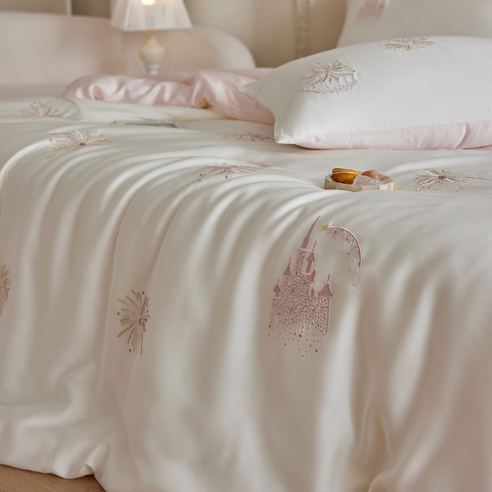 91家纺网 家纺一手货源 找家纺 安莱生活 2025兰精进口60S天丝绣花四件套 烂漫花火-粉