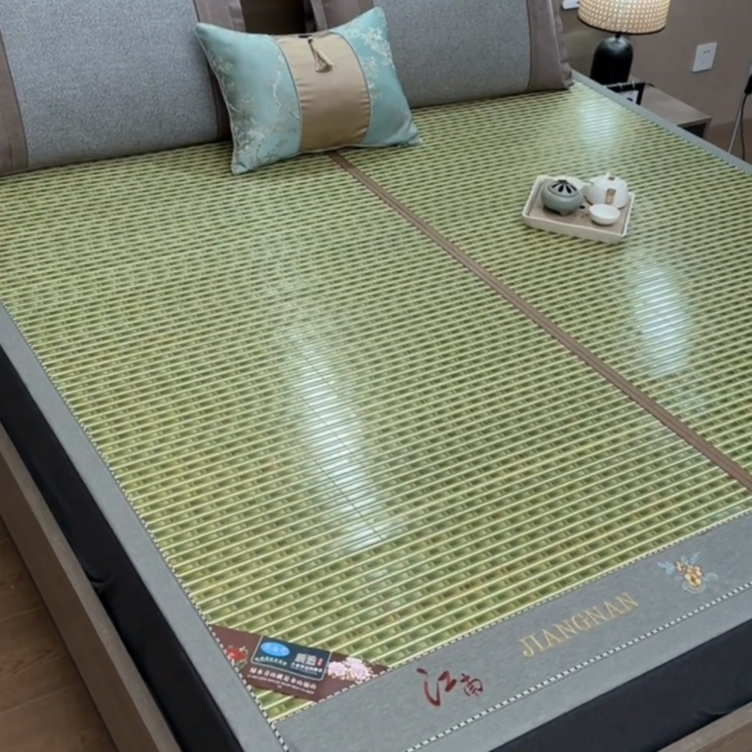 91家纺网 家纺一手货源 找家纺 苏迪凉席竹席2025新款竹席凉席冰丝席碳化双面印花藤草席 江南-绿水青山