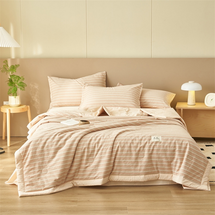 91家纺网 家纺一手货源 找家纺 金鹰 2025新款A类纯棉提花条纹水洗棉大豆全棉夏被空调被四件套 条纹-卡其