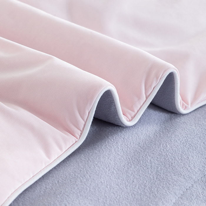 91家纺网 家纺一手货源 找家纺 吾诺 2025 锦氨凉感夏被双感被大豆夏被子被芯凉感丝夏被瓜瓜被 浅粉-浅灰