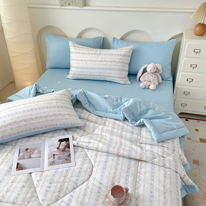 91家纺网 家纺一手货源 找家纺 宜家坊 2025新款全棉夏被碎花卡通小清新简约纯棉夏凉被夏被四件套三件套 水苏花条纹