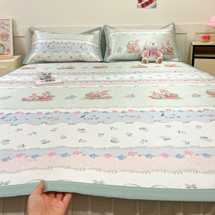 91家纺网 家纺一手货源 找家纺 莱米家纺 2025新款小清新数码冰藤系列软席 采花兔兔