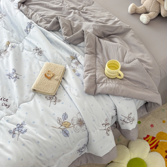 91家纺网 家纺一手货源 找家纺 梦舒羽2025新款小清新系列水洗棉夏被 幸运波点