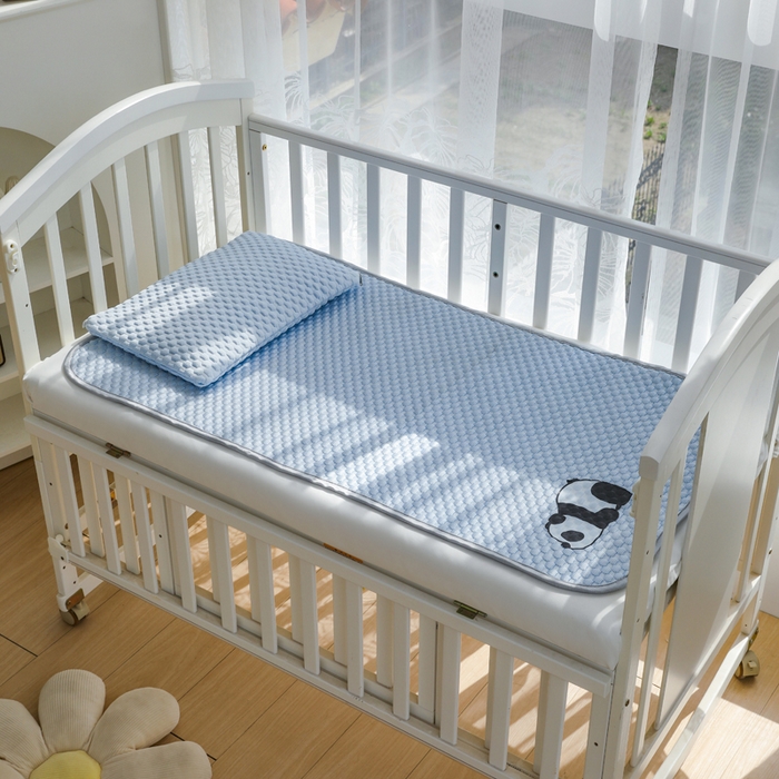 91家纺网 家纺一手货源 找家纺 宅部落 2025新款凉感豆豆儿童卡通凉席 大熊猫-深蓝