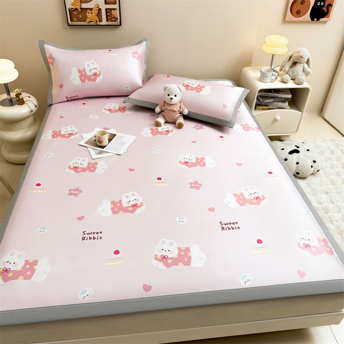 91家纺网 家纺一手货源 找家纺 雯豆2025夏季新品冰藤印花凉席三件套平铺绑带款冰丝凉席三件套 冰藤席-绑带款-甜蜜小兔