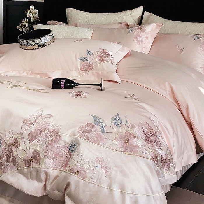 91家纺网 家纺一手货源 找家纺 2025新款全棉50s绣花刺绣款四件套 朵卿-粉