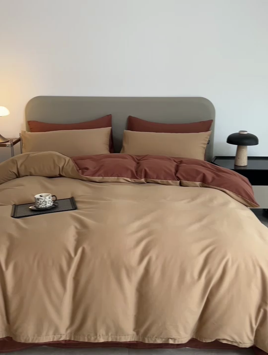 91家纺网 家纺一手货源 找家纺 2025年纯色双拼60支纯棉被套 卡其+亚麻咖