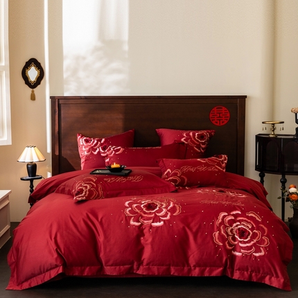 91家纺网 家纺一手货源 找家纺 （总）曼布缇2025新款100s长绒棉婚庆绣花四件套-邂逅