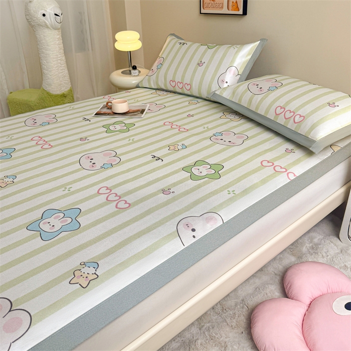 91家纺网 家纺一手货源 找家纺 雯豆2025夏季新品冰藤印花凉席三件套平铺绑带款冰丝凉席三件套 冰藤席-绑带款-阳光兔