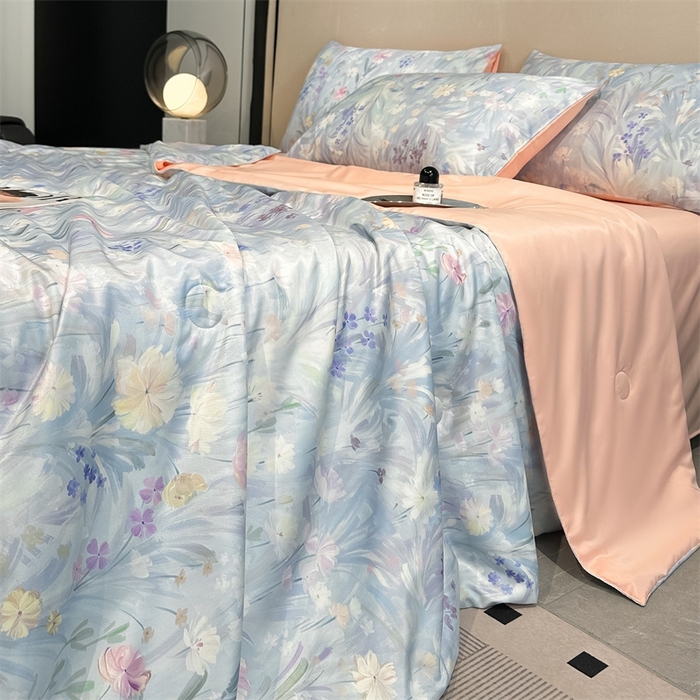 91家纺网 家纺一手货源 找家纺 笙意家纺  2025新款水洗真丝数码印花暗盒款夏被 兰娜