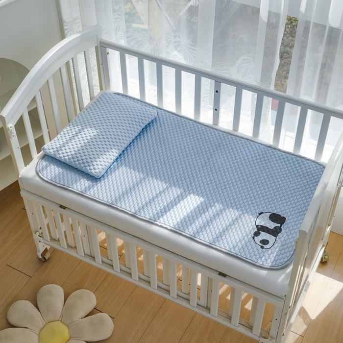 91家纺网 家纺一手货源 找家纺 宅部落 2025新款凉感豆豆儿童卡通凉席 大熊猫-深蓝