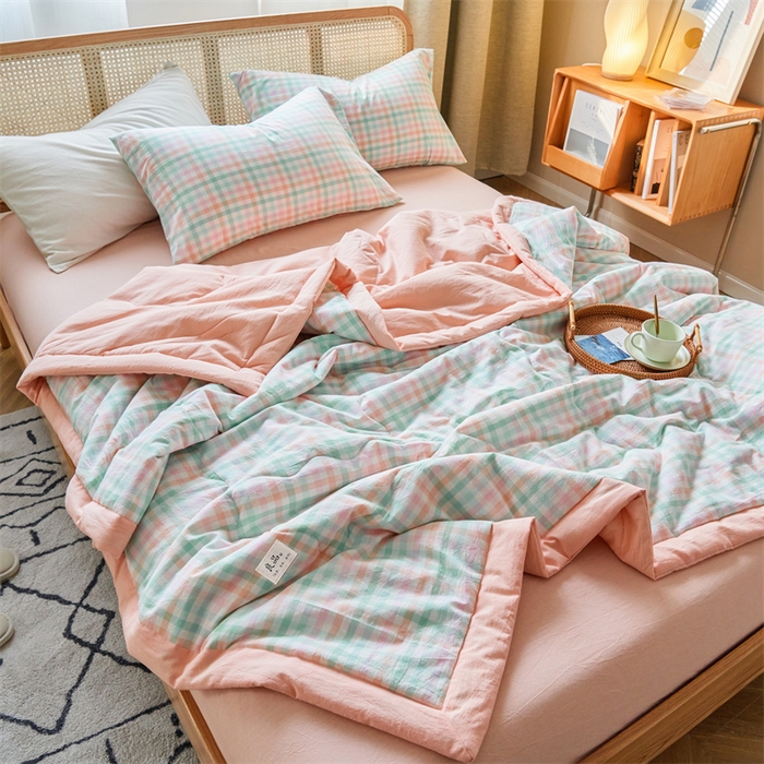 91家纺网 家纺一手货源 找家纺 2025新款A类纯棉水洗棉色织棉花夏被四件套全棉空调被夏凉被 冰激凌格