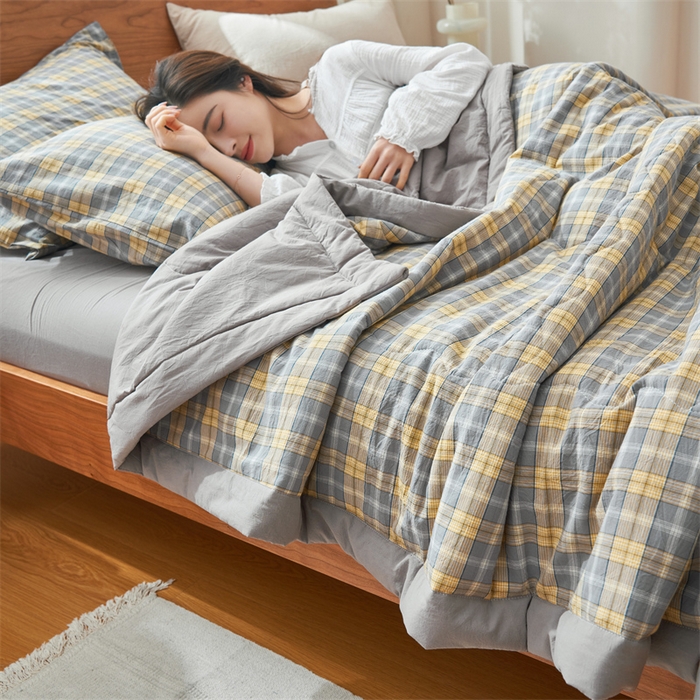 91家纺网 家纺一手货源 找家纺 2025新款A类纯棉水洗棉色织棉花夏被四件套全棉空调被夏凉被 马丁-灰